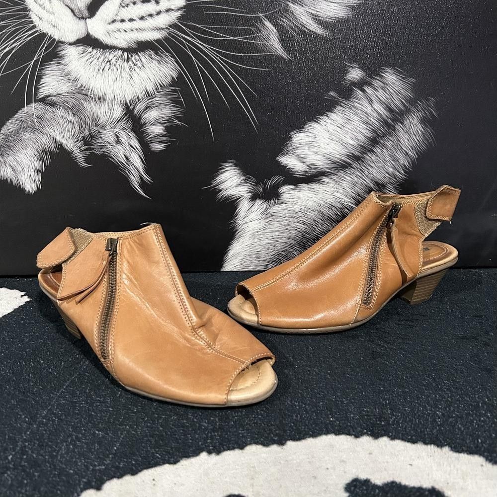 Earth Kristy Slingback Sandal Women's 7B Brown Leather Block Heel Party Cocktail